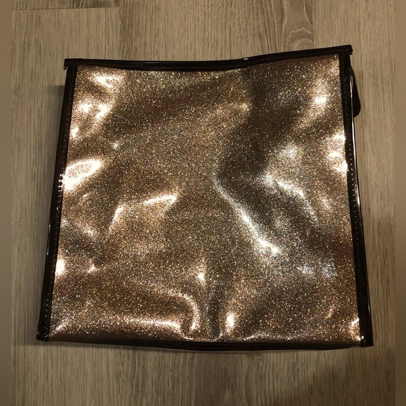 PINK cosmetic case - Picture 2 of 2